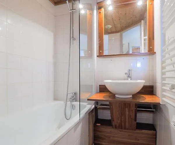 Отель Aiguille Ле дез Альп